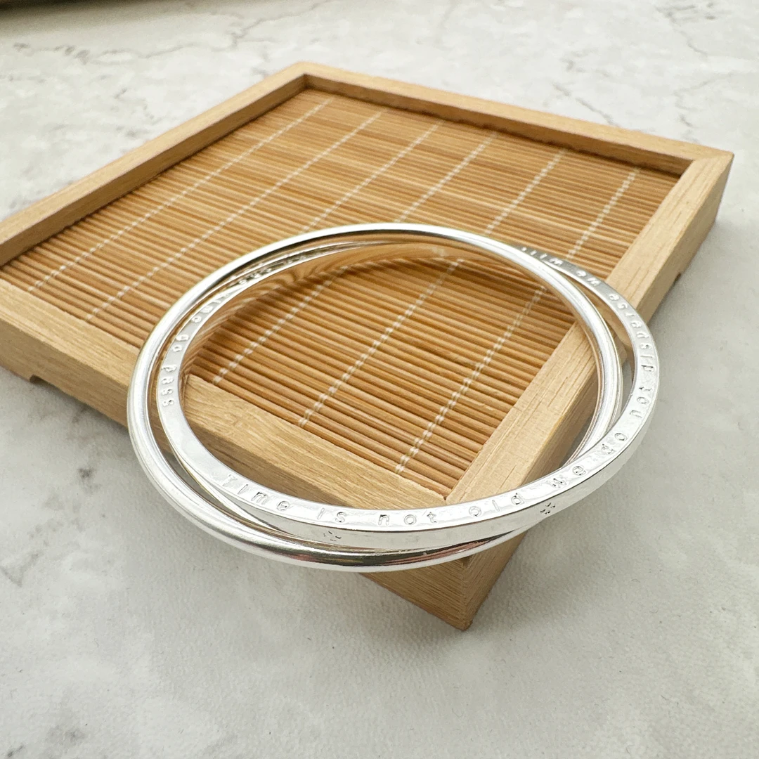 足银手镯 足银999.9手镯 闭口双环四叶草环环相扣精美素圈银镯子