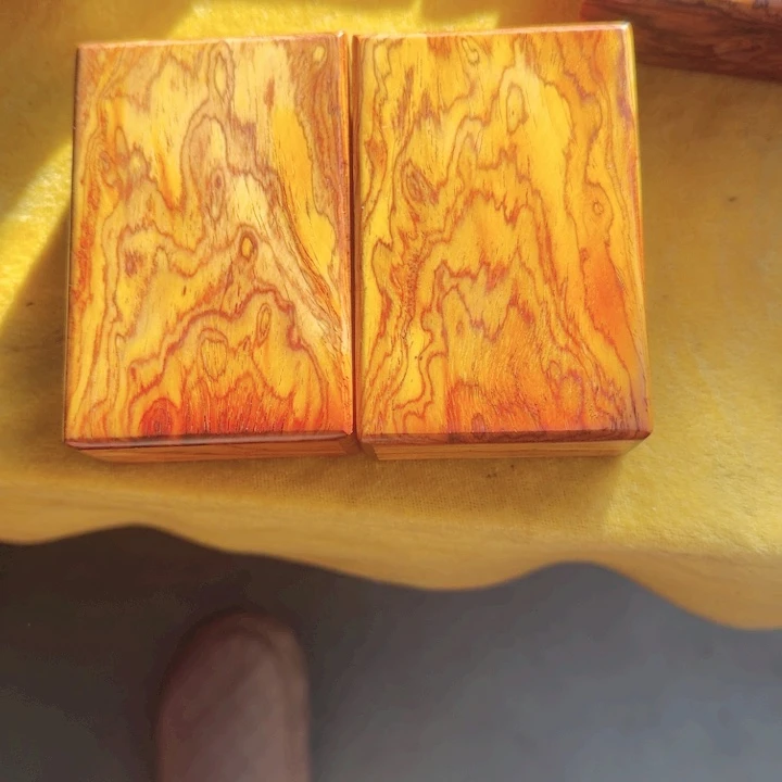 非洲紫檀（红花梨）夜*?