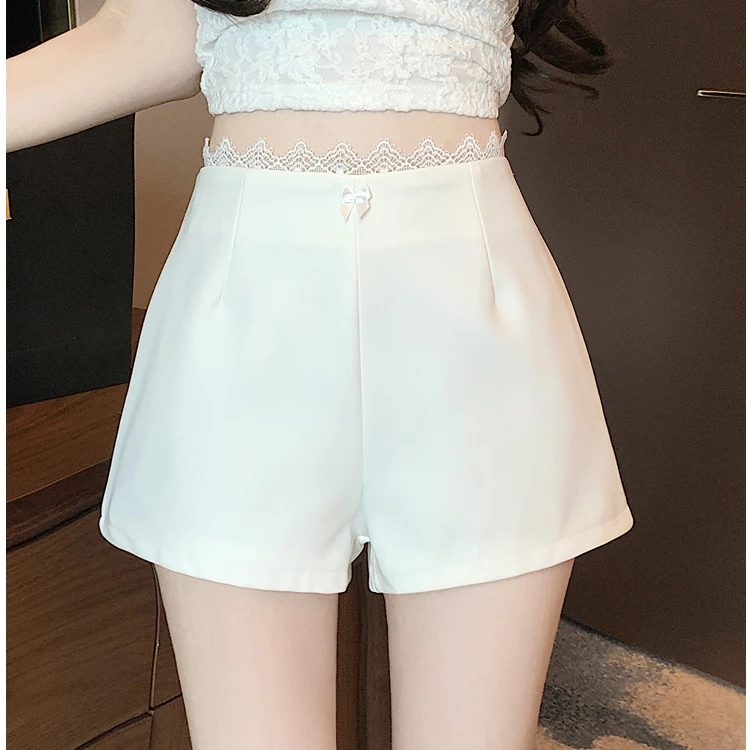 白色辣妹蕾丝花边西装短裤女夏季新款高腰a字阔腿裤小个子休闲裤