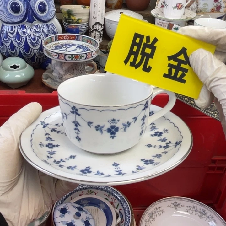 他家瓷器真美…开播了