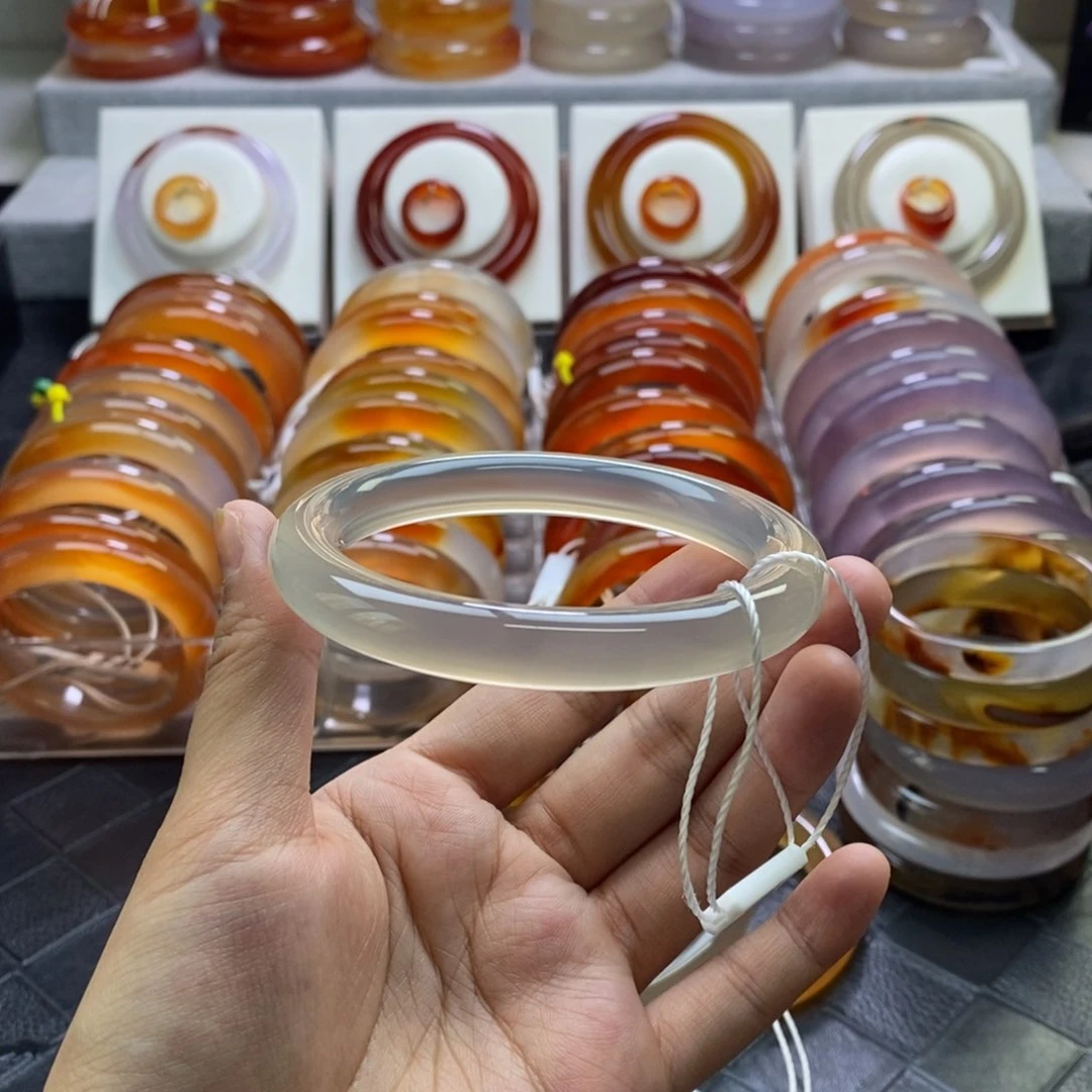 手镯玛瑙/玉髓未镶嵌