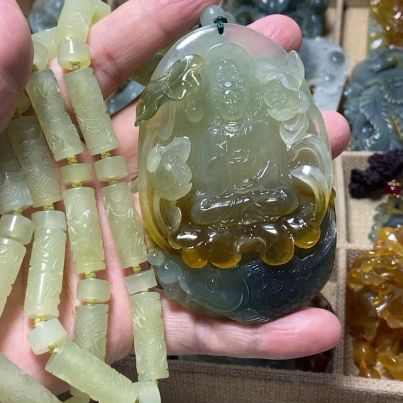 【闪购商品】未镶嵌蛇纹石玉颈饰蓝**鳄