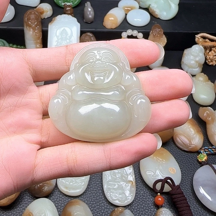 颈饰未镶嵌和田玉