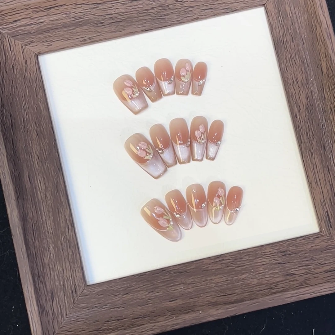 【郁金香】显白温柔郁金香美甲手绘穿戴甲短款美甲