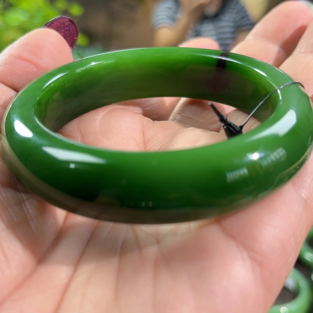 未镶嵌手镯和田玉（碧玉）