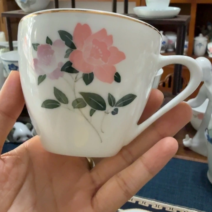醴陵釉下手绘玫瑰花茶杯微瑕