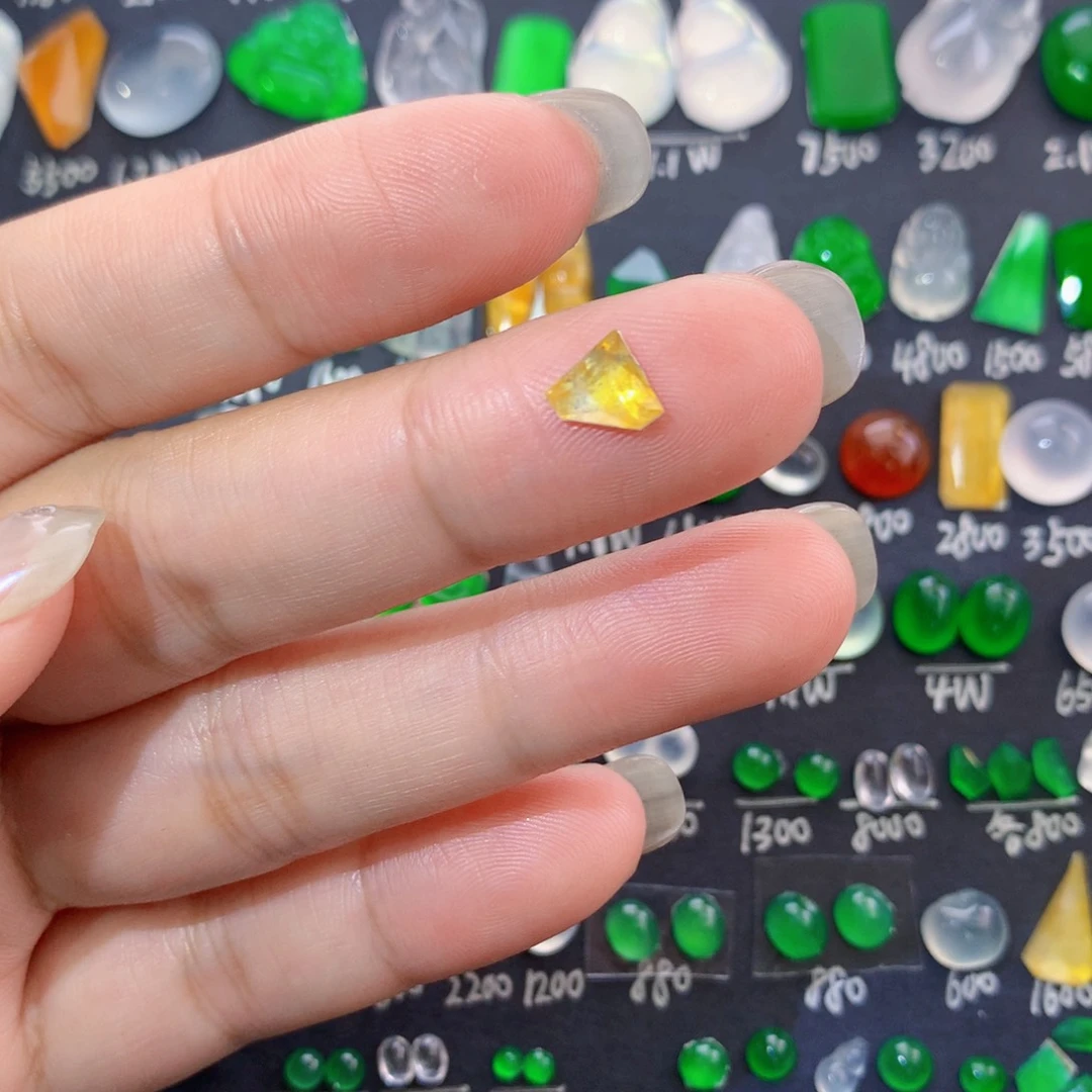 翡翠未镶嵌颈饰纯天然翡翠a货