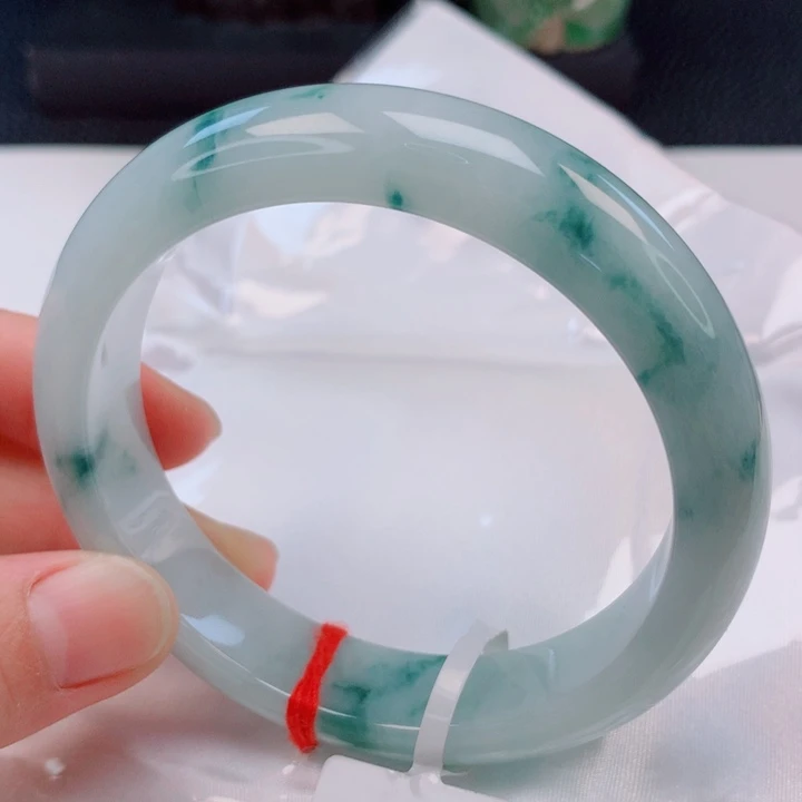 翡翠未镶嵌手镯60。61