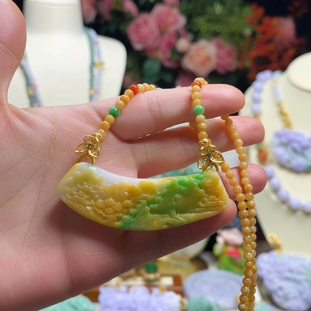 翡翠颈饰未镶嵌天然翡翠