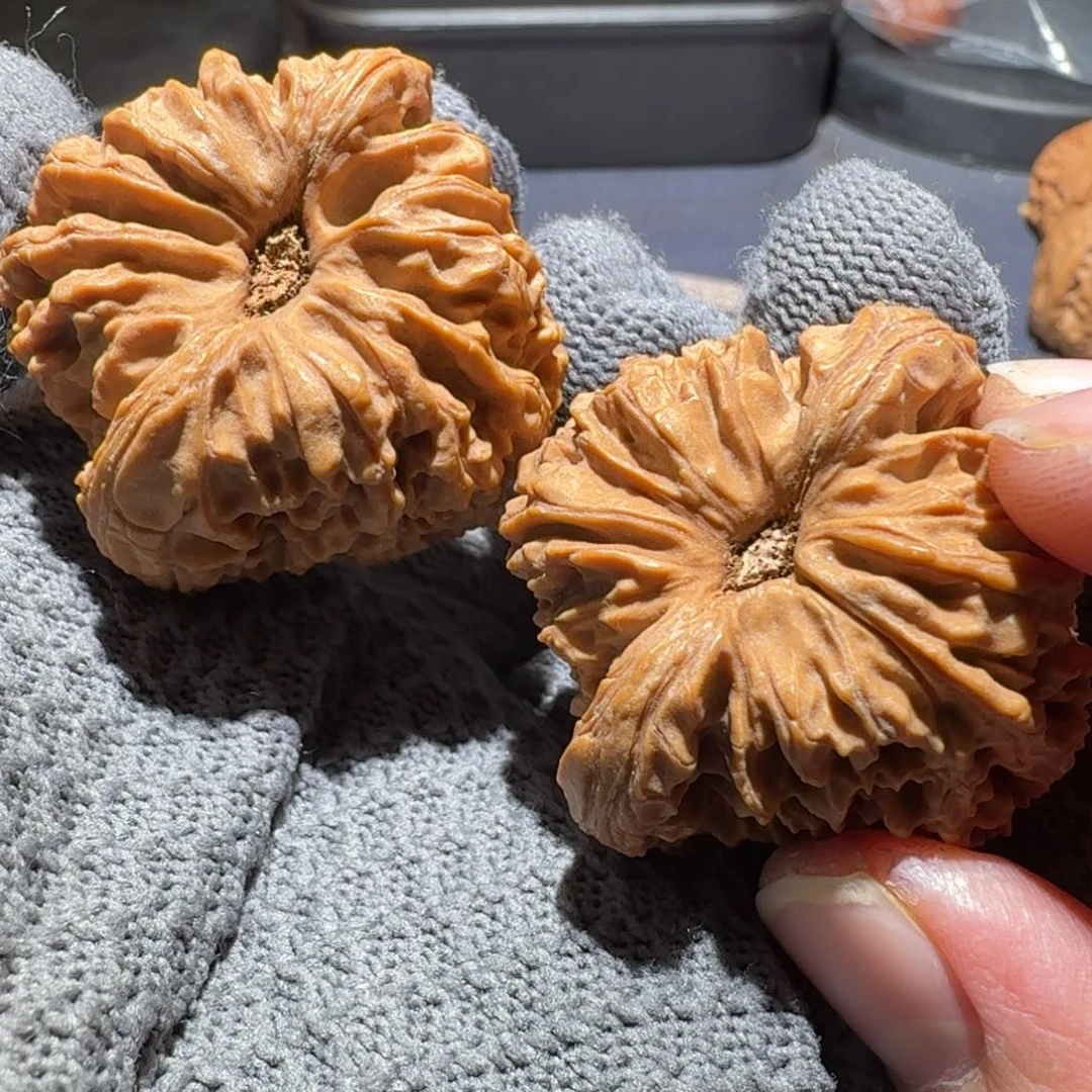 文玩核桃把件南疆