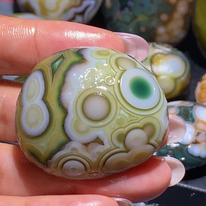 玛瑙/玉髓未镶嵌珠宝奇石53