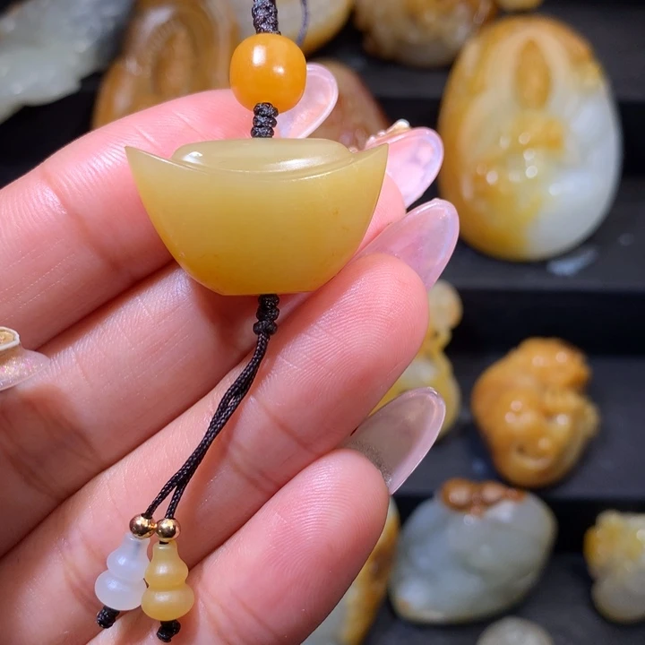 和田玉颈饰未镶嵌