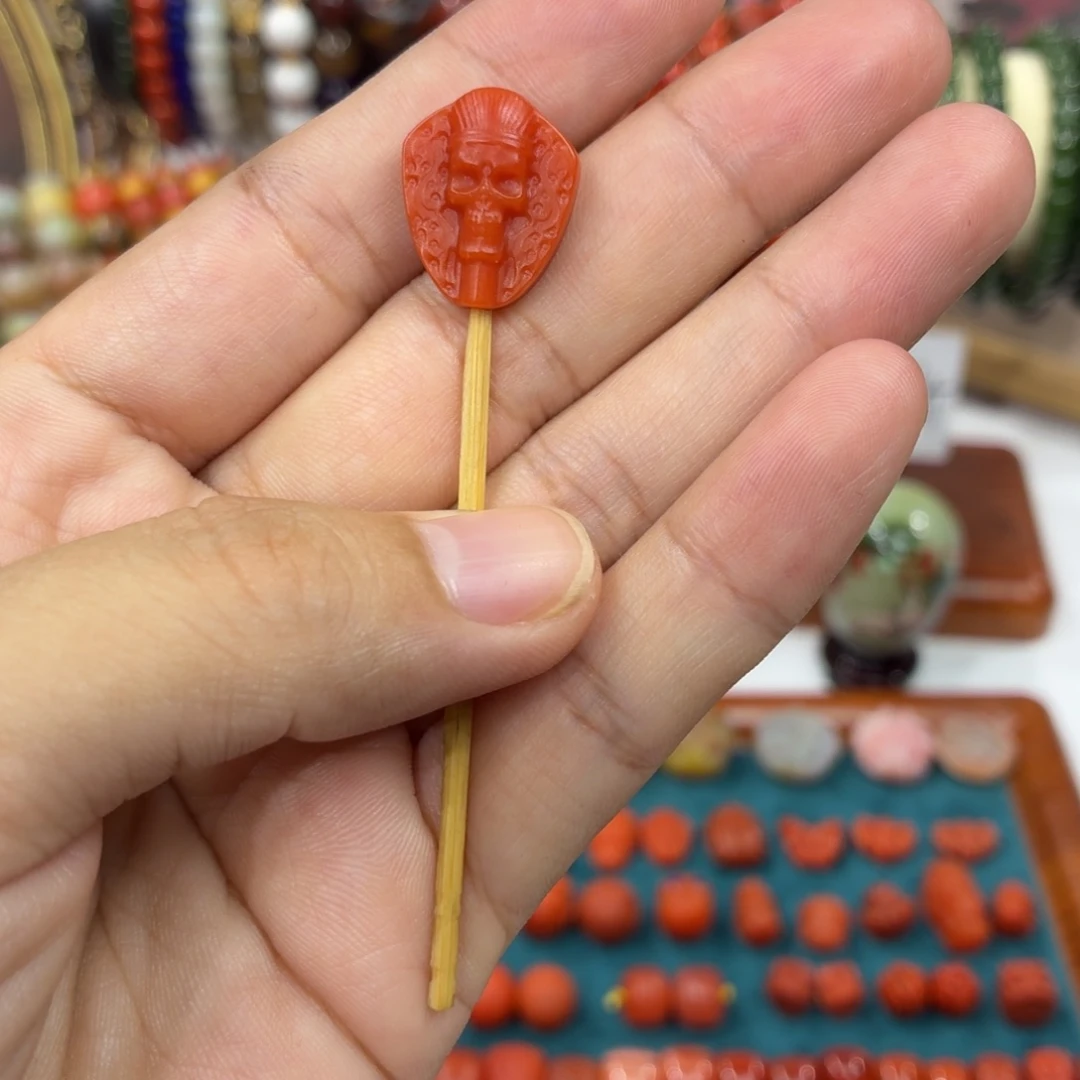 未镶嵌配饰南红玛瑙