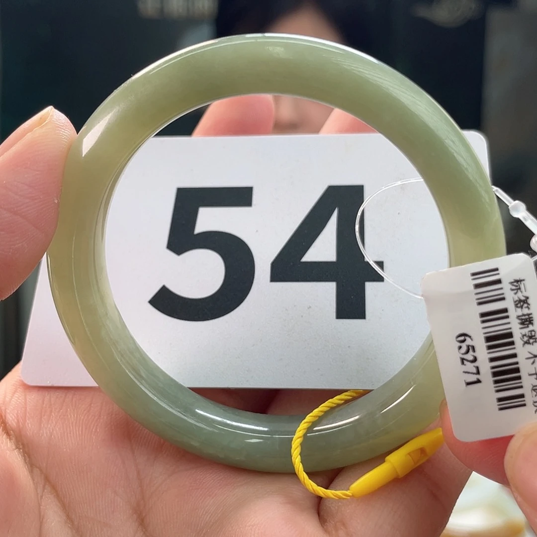 和田玉手镯未镶嵌微瑕