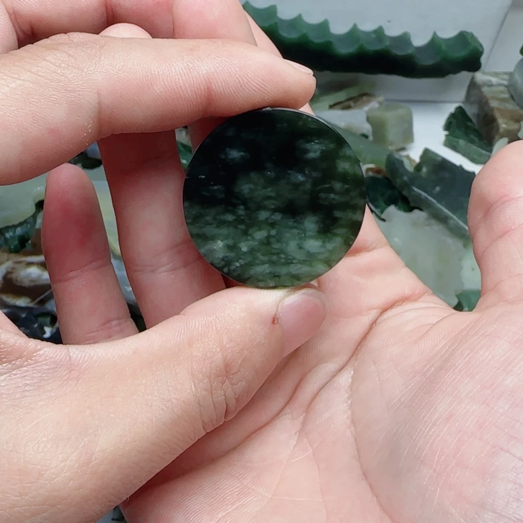 未镶嵌和田玉珠宝半成品