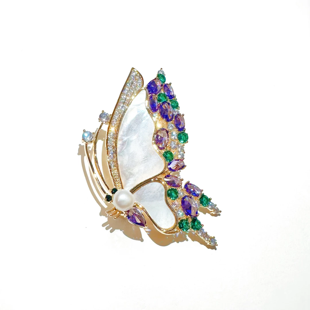 kasiya/卡思雅 铜合金仿水晶胸针 新款优雅白色蝴蝶胸针