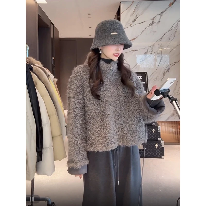 小个子羊羔毛外套女短款2025冬季新款加厚皮毛一体保暖显瘦上衣潮