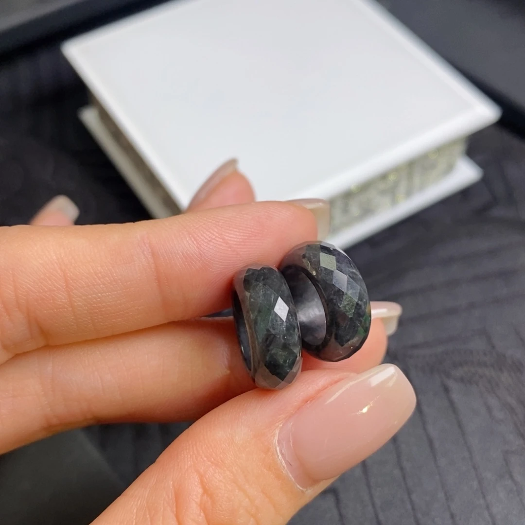 翡翠未镶嵌耳饰乌鸡切割面甜甜圈