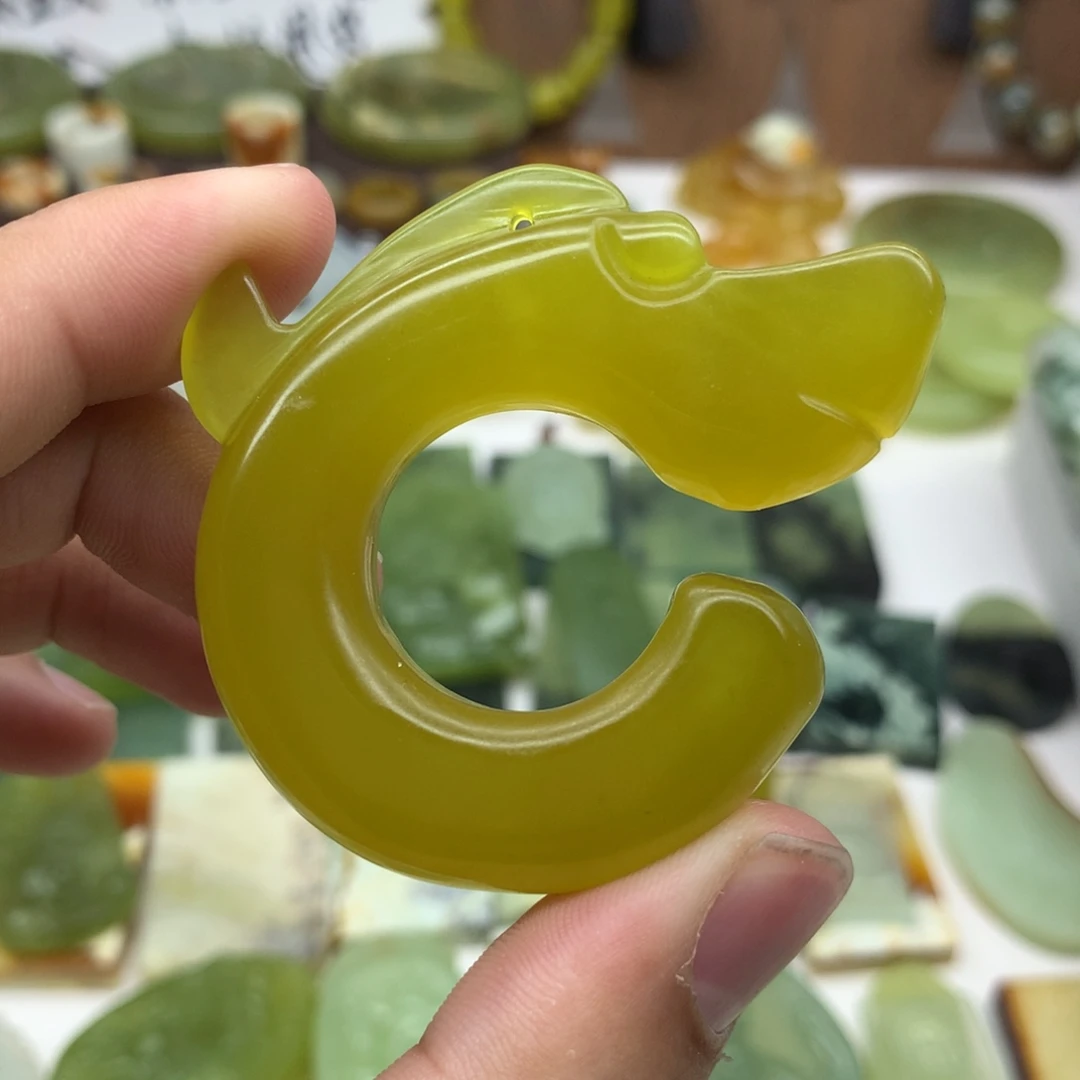 岫玉未镶嵌吊坠(不含链)