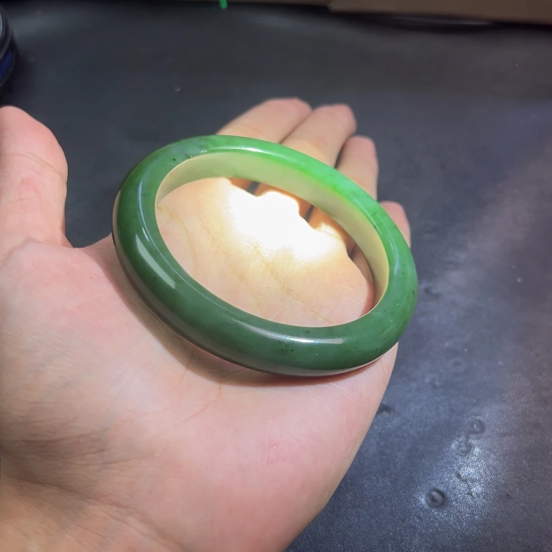 颈饰未镶嵌和田玉多样性高端俄罗斯碧玉手镯货头