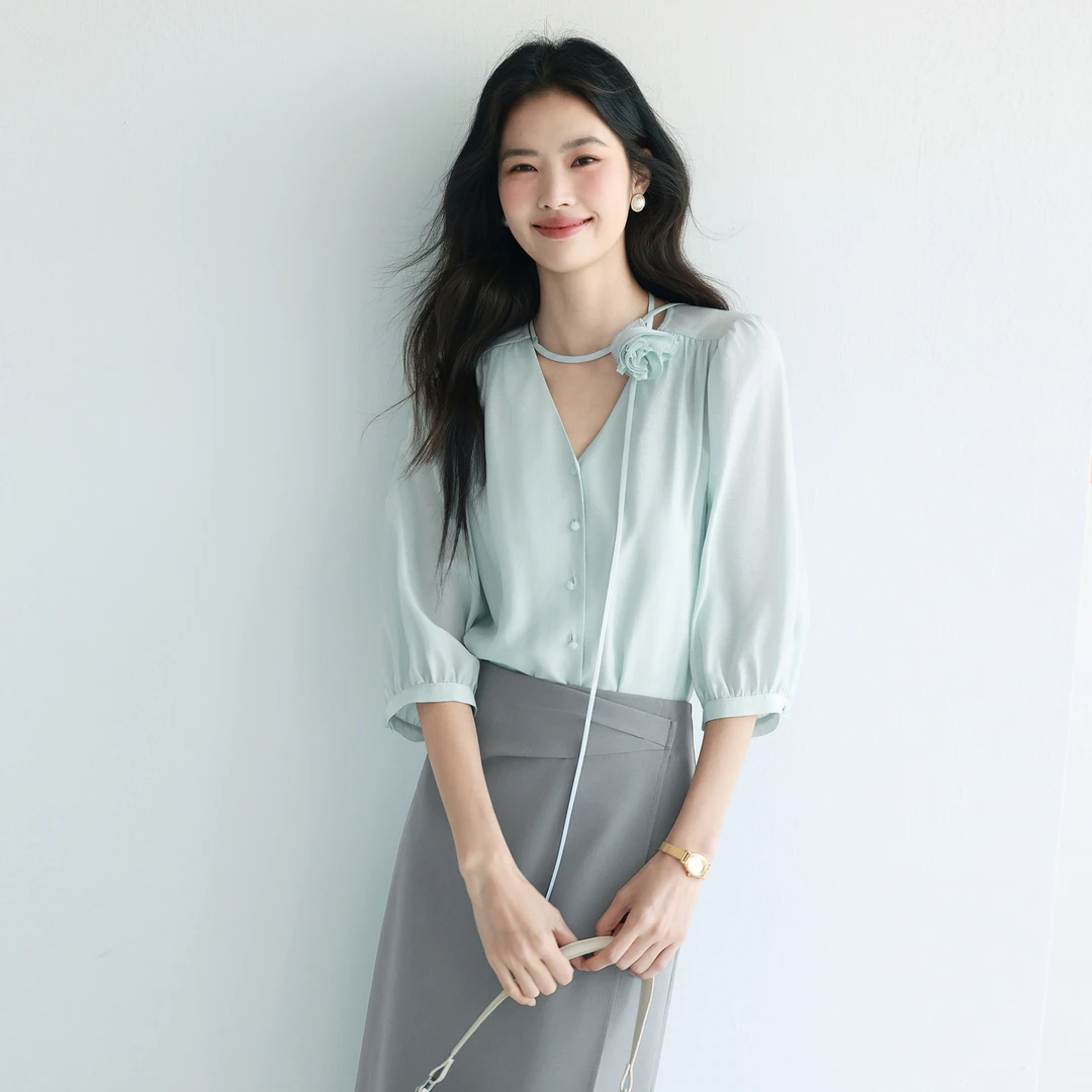 伊芙丽醋酸带胸花薄款短袖衬衫女小上衣2025夏季新款1G5921791