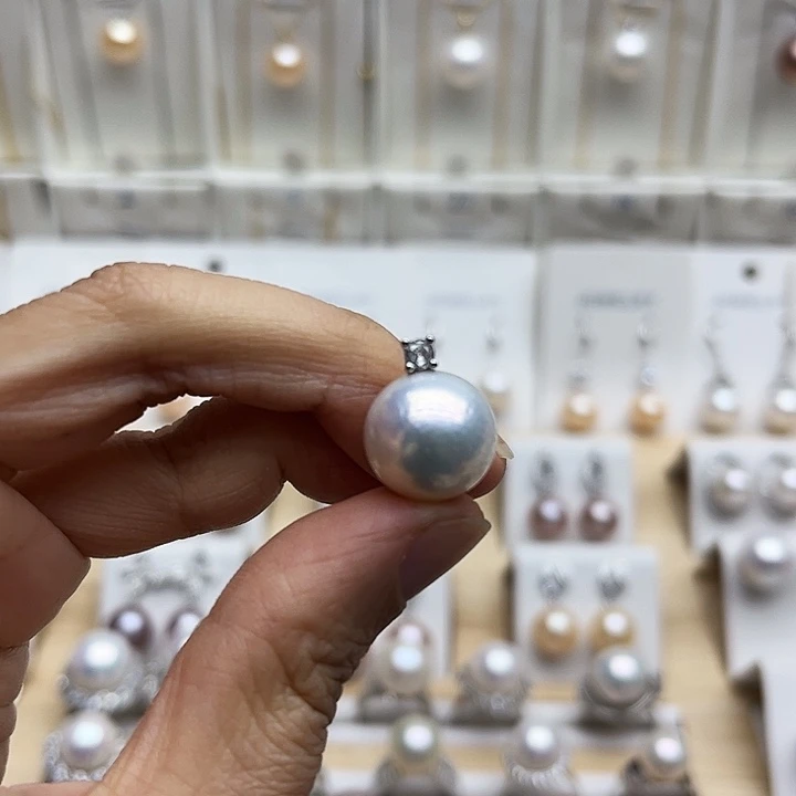 银S925镶嵌吊坠(赠链)淡水珍珠13.1