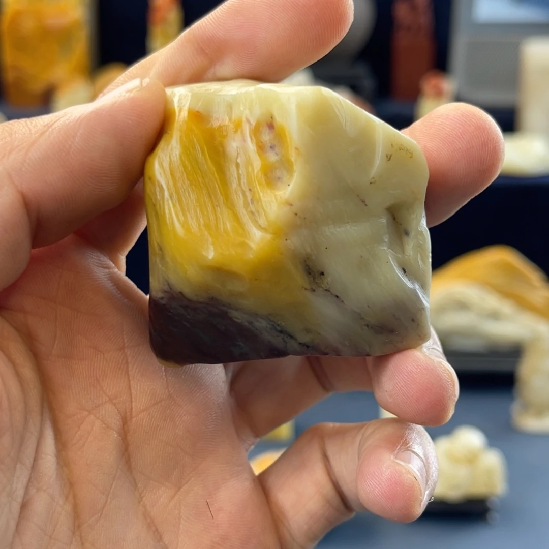 寿山石印石寿山旗降石