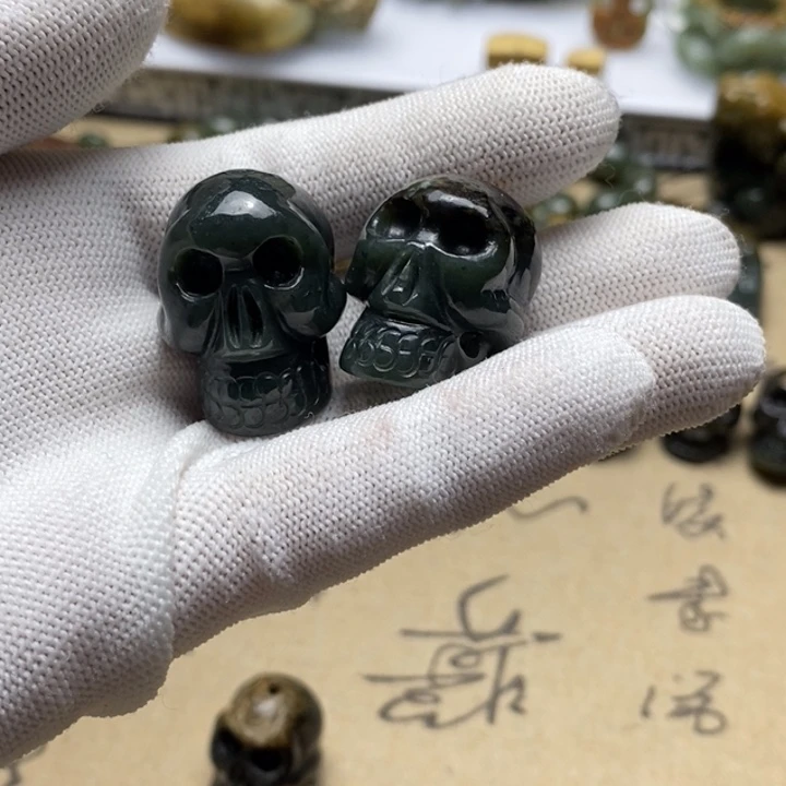 岫岩河磨玉（透闪石质玉）手把未镶嵌喜*乐