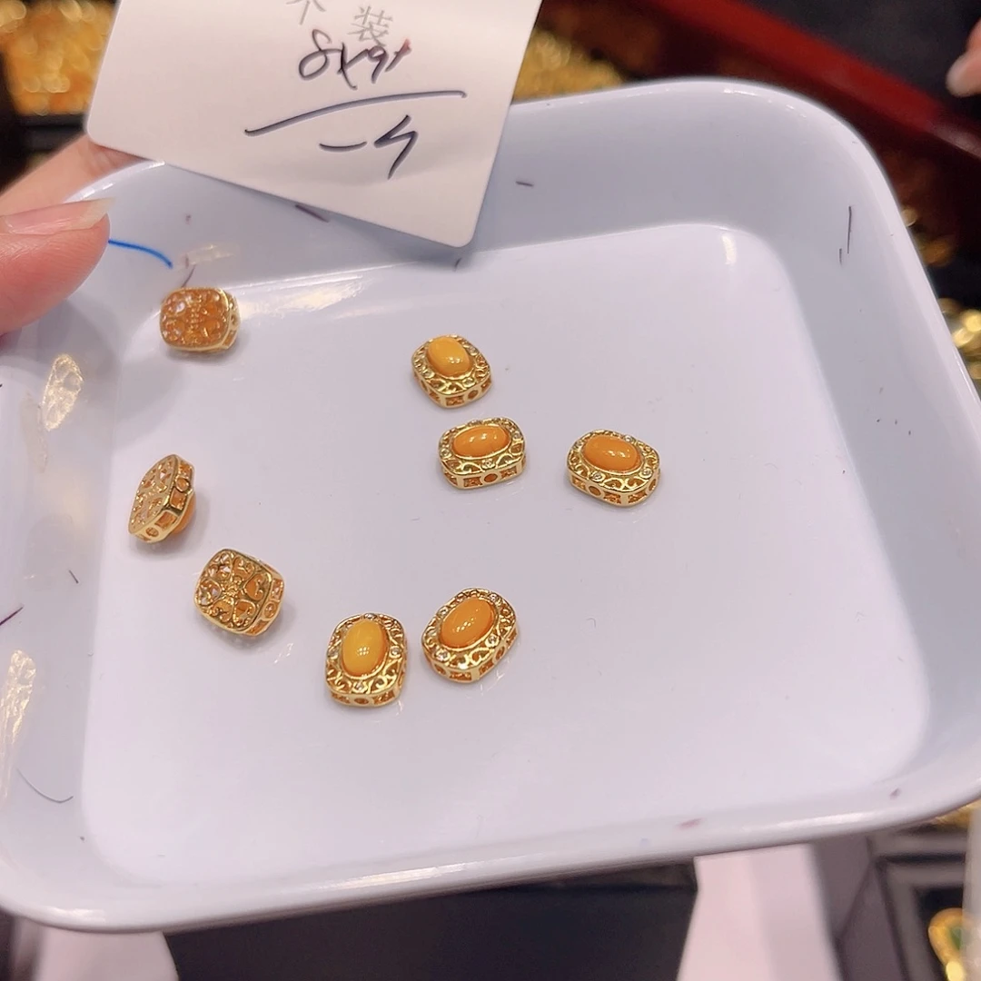 银S925镀金镶嵌蜜蜡珠宝奇石194 。