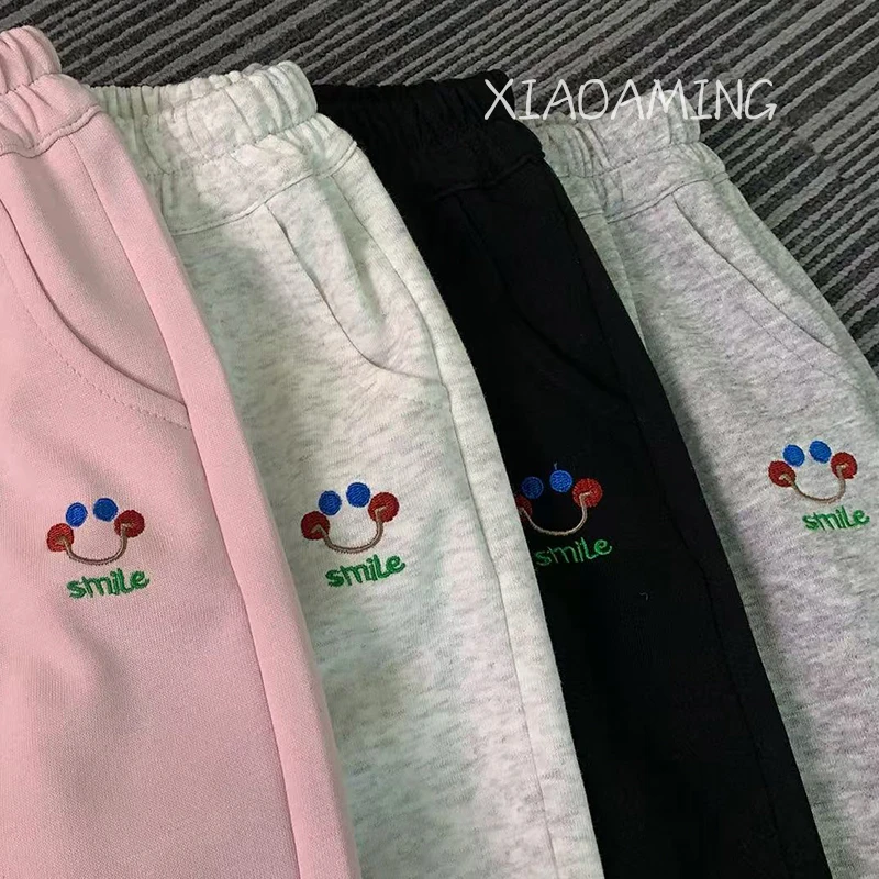 【3273】新款春款时尚笑脸四色卫裤