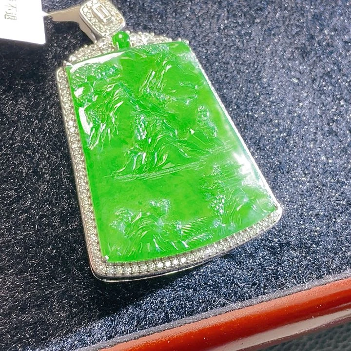 翡翠颈饰未镶嵌02，