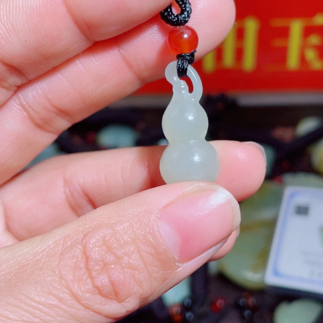 和田玉未镶嵌颈饰拍一发一