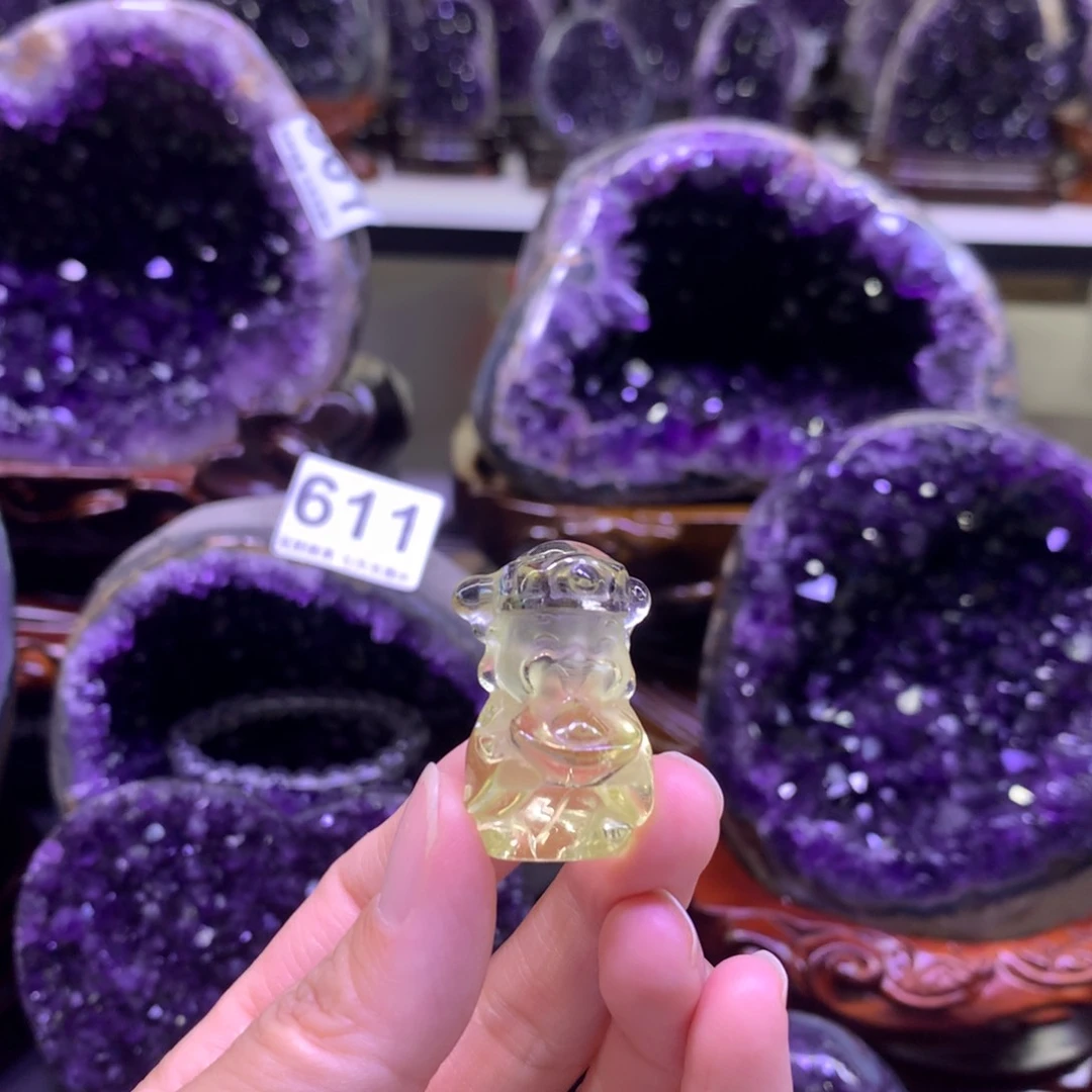 未镶嵌水晶大型摆件（非配饰）