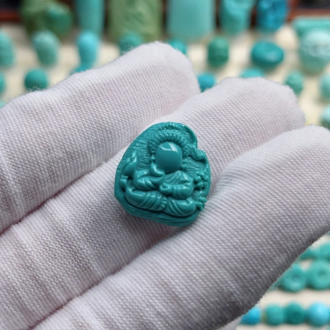 未镶嵌绿松石珠宝奇石