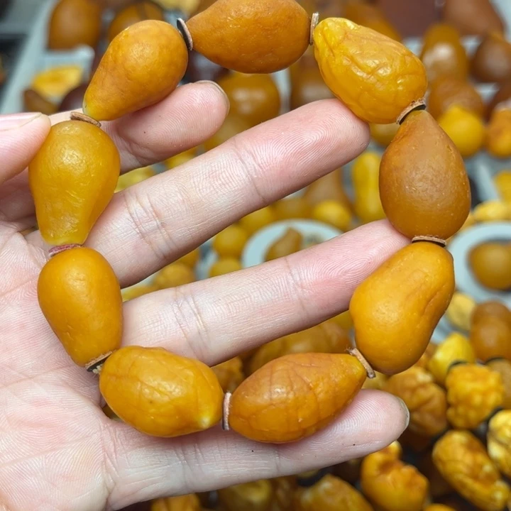 琥珀未镶嵌裸石天然蜜蜡手串