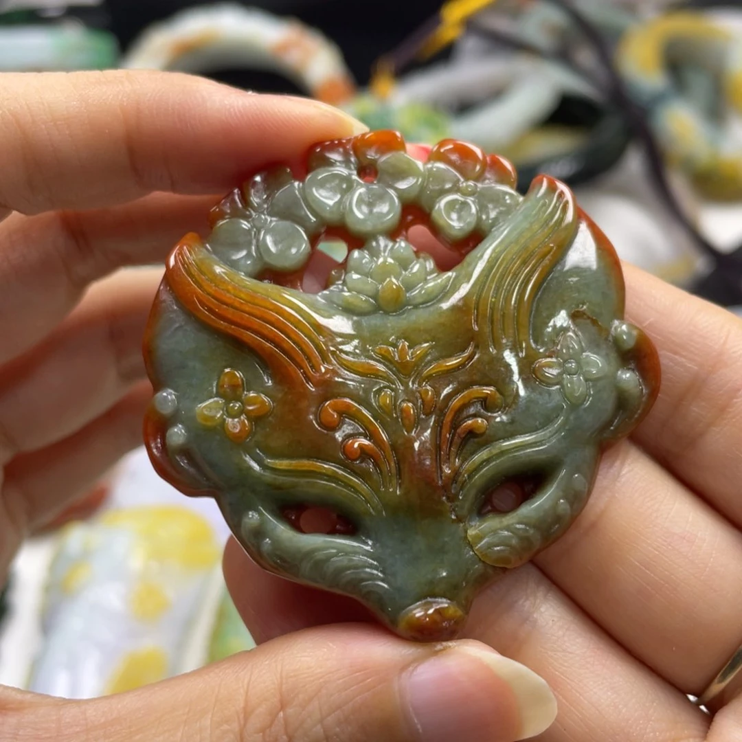 翡翠未镶嵌项圈顺***?牌子