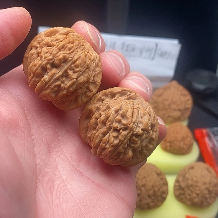 文玩核桃把件闪电4