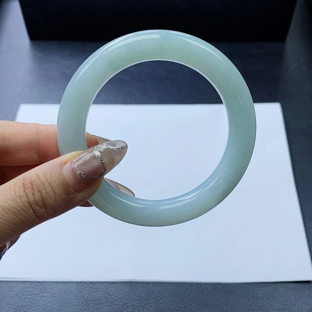 翡翠手镯未镶嵌54.7元条