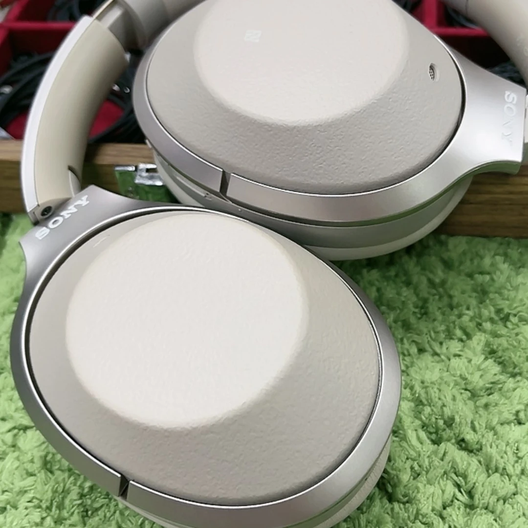 【闪购商品】99新深****?1000xm2