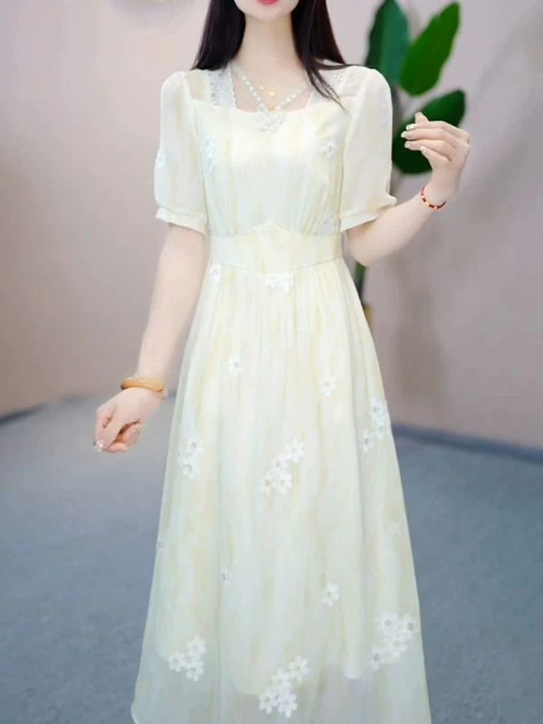 2025新款夏季今年流行显瘦仙女裙轻奢高级感雪纺碎花连衣裙9107