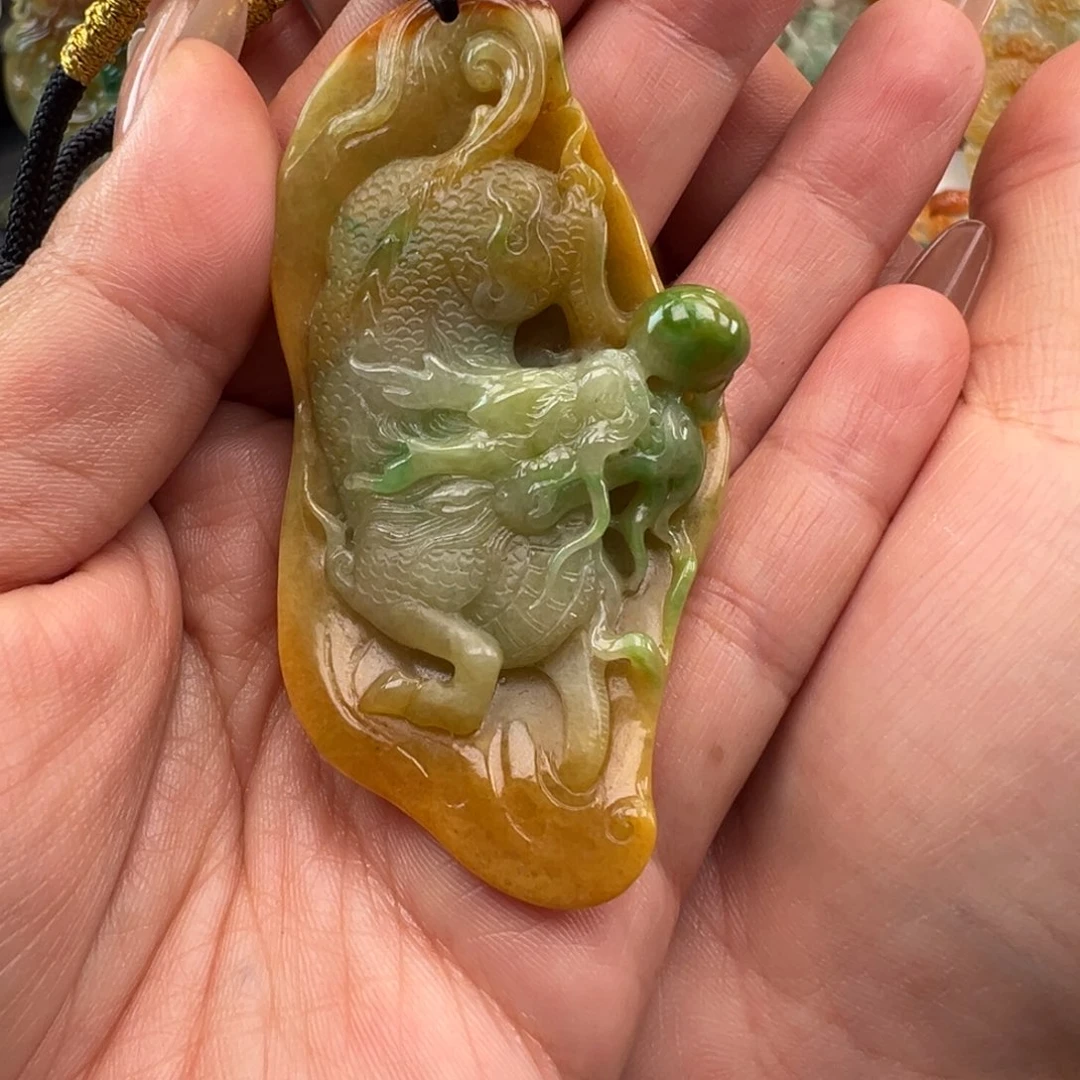 未镶嵌挂件翡翠天然缅甸