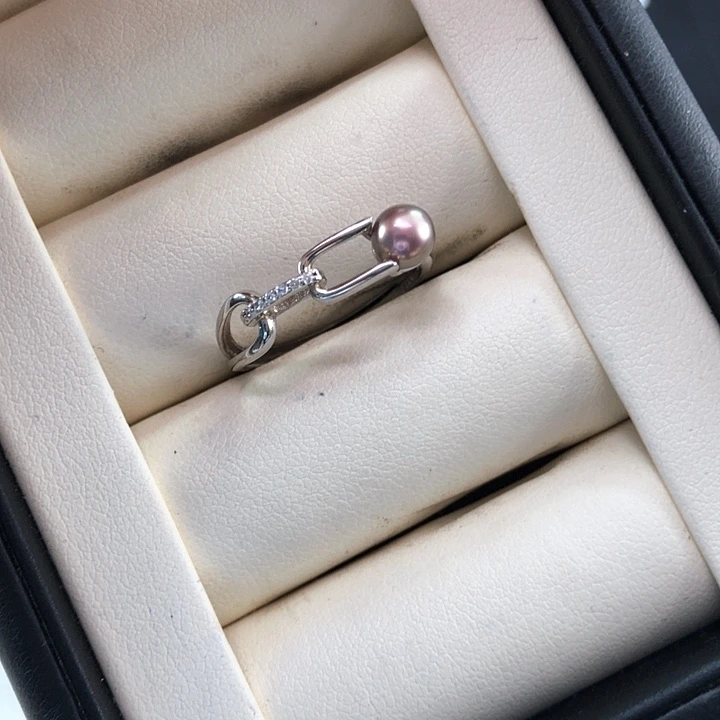 李***N银S925镶嵌淡水珍珠戒指