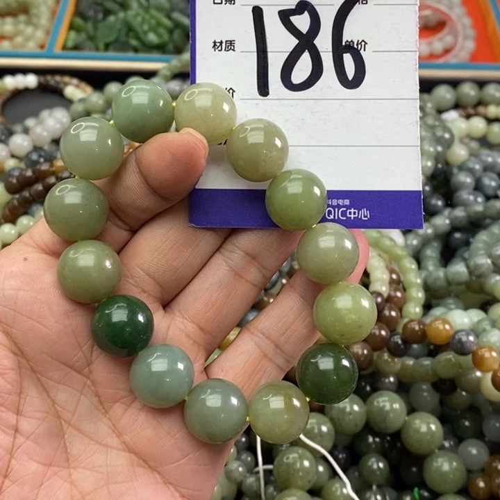 和田玉手链未镶嵌