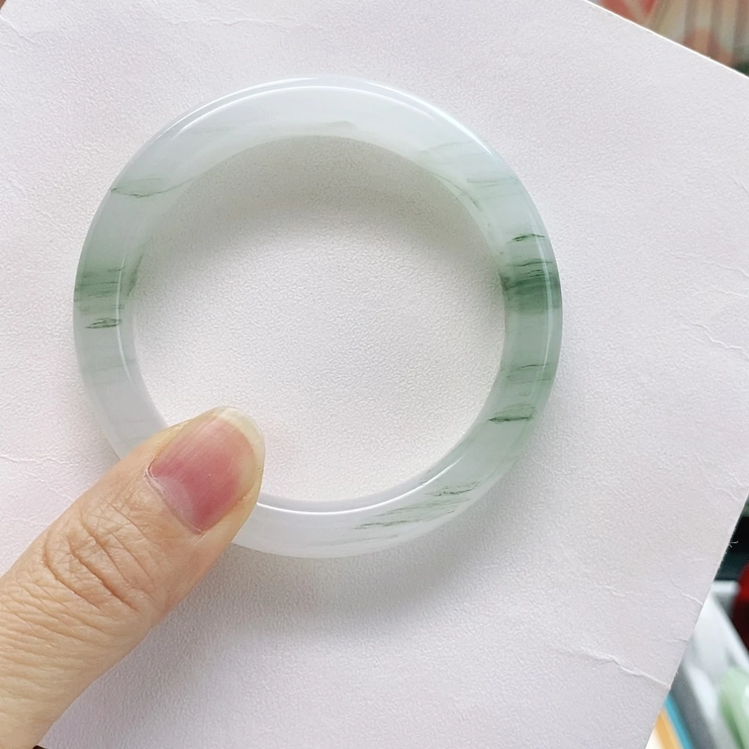 蓝***！石英质玉手镯未镶嵌