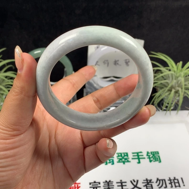 未镶嵌手镯翡翠42