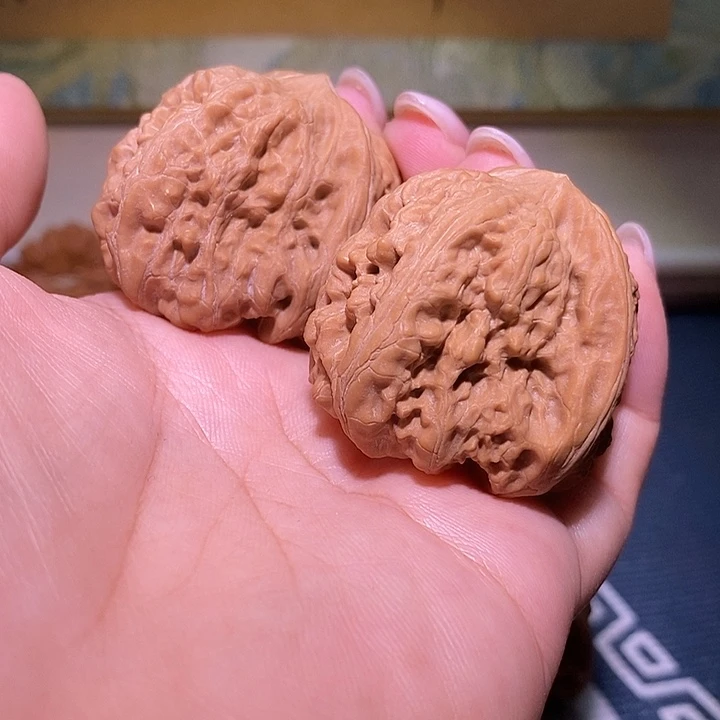 文玩核桃把件41金蟾凹底