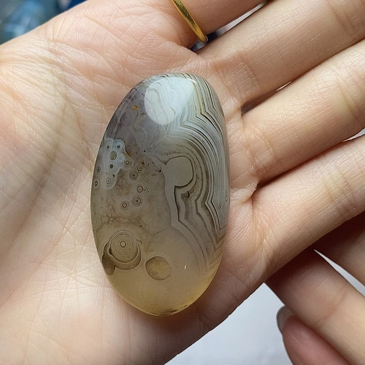 闲***豆玛瑙/玉髓未镶嵌颈饰