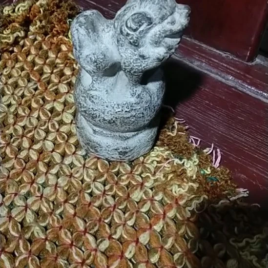 翱***翔有机玻璃青石小狮子不包邮不包邮