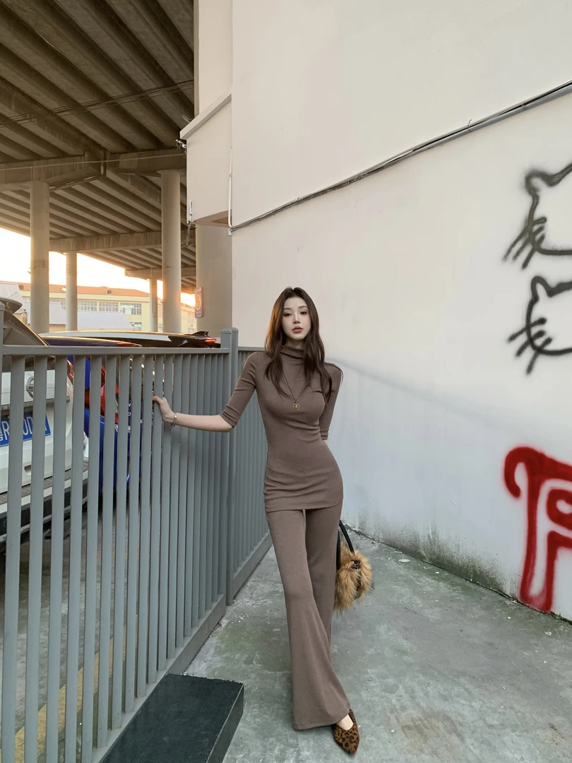 不冷BULENG 辣妹堆领弹力显瘦中袖上衣女秋冬气质显瘦中高领打底