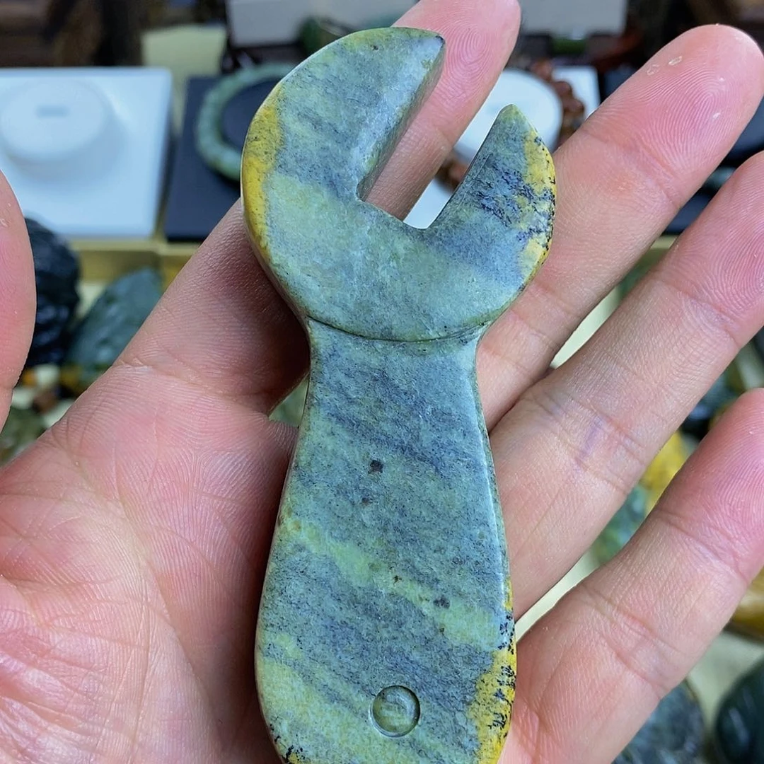 岫岩河磨玉（透闪石质玉）手把未镶嵌